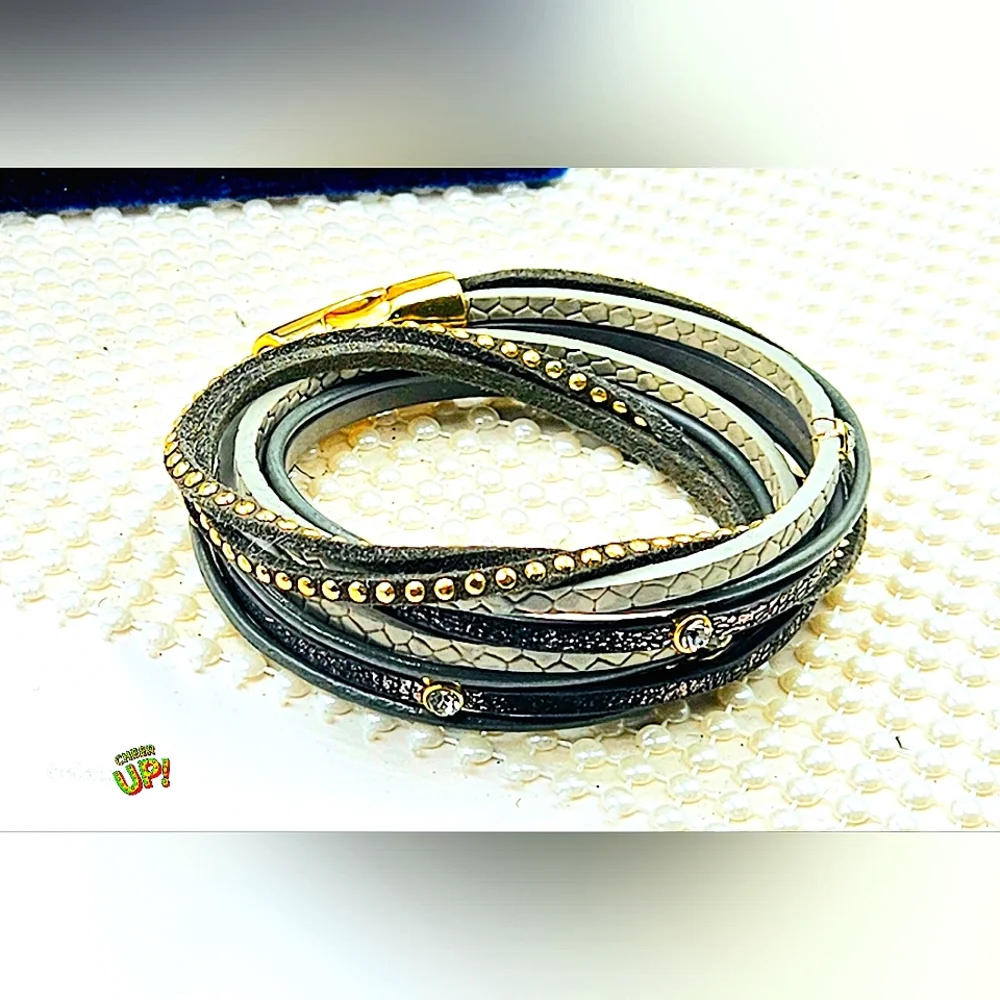 Saachi Leather Rhinestone Cuff - Picture 7 of 10
